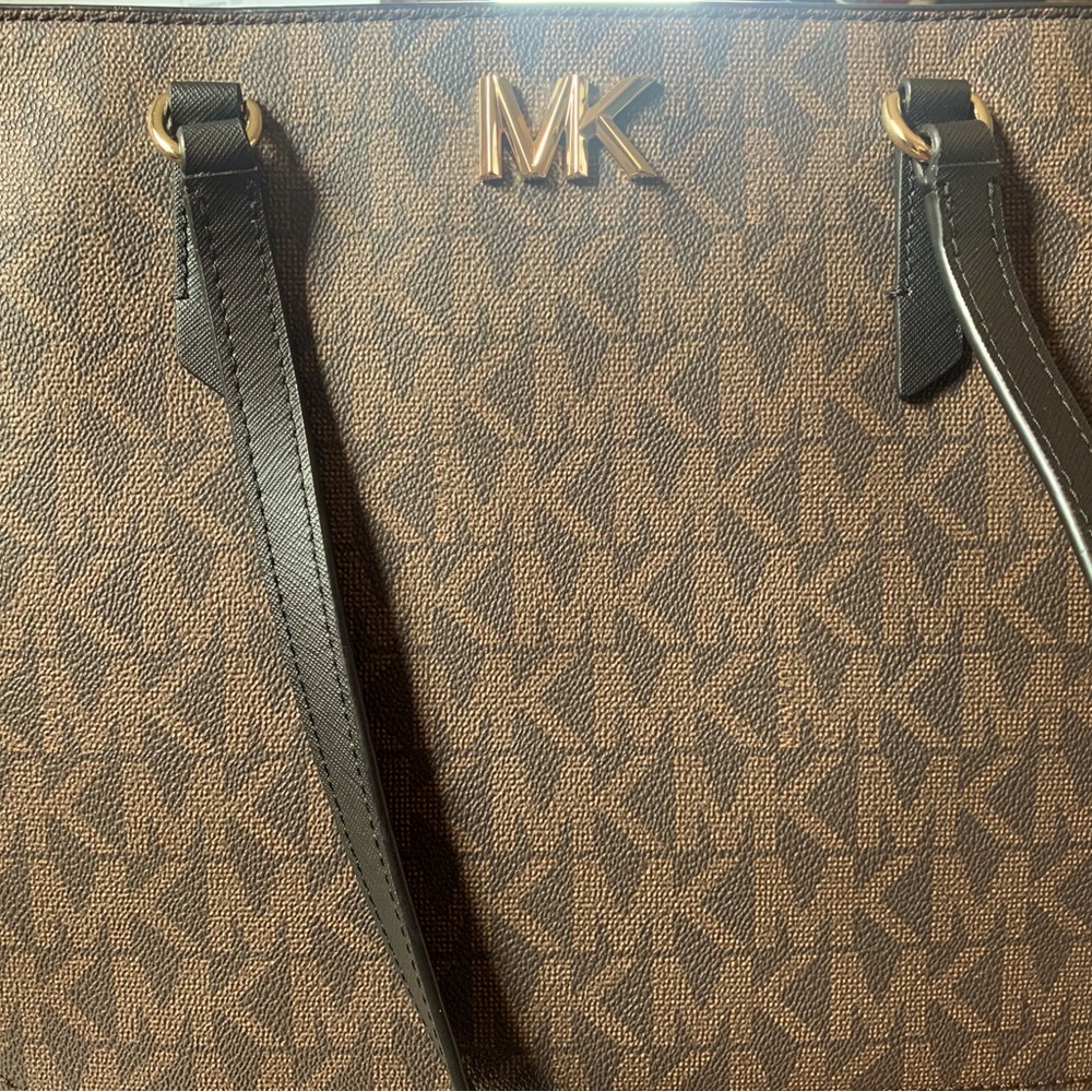 Michael Kors Sylvia Tote Collection